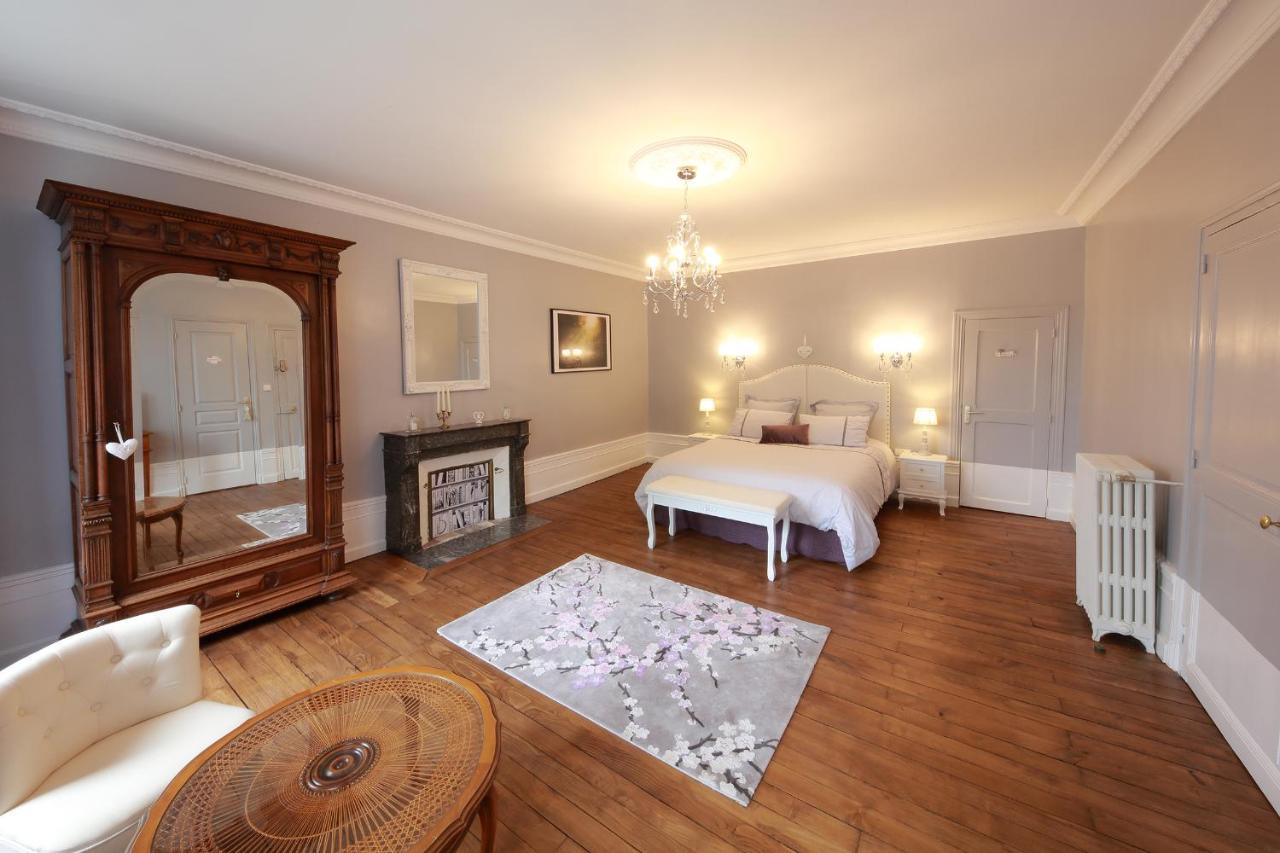 La Loge Des Fees Bed & Breakfast Latillé Dış mekan fotoğraf