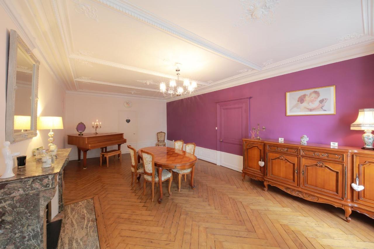 La Loge Des Fees Bed & Breakfast Latillé Dış mekan fotoğraf